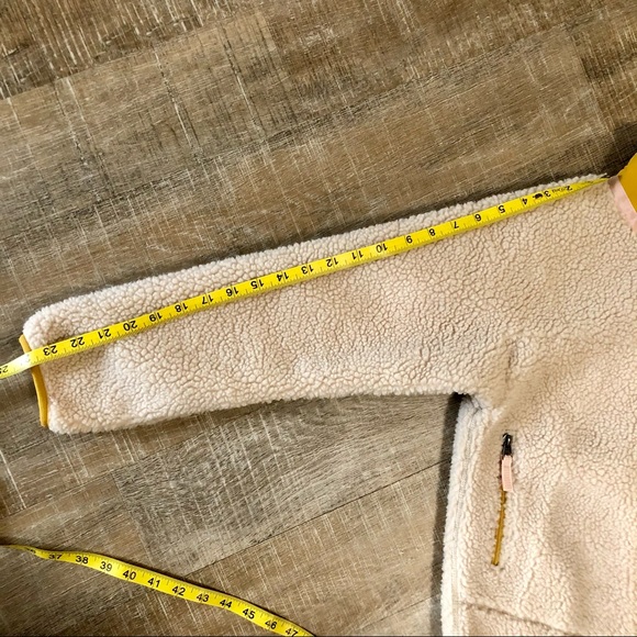 SOLD Patagonia Girls Retro X Large NWT - Picture 9 of 9